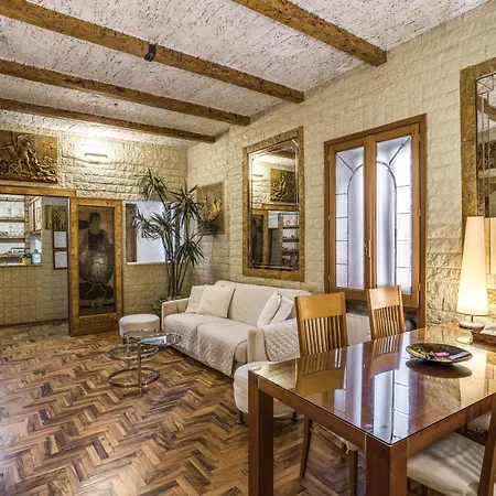 Appartamento Fontana Di Trevi Charming Cir 15280 *