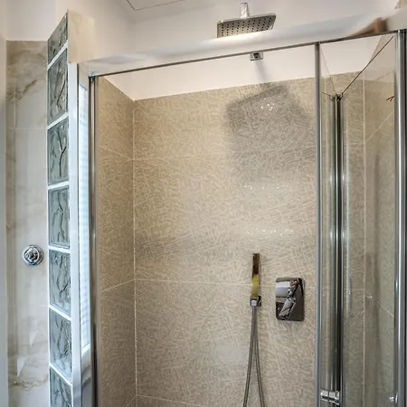 Appartamento Fontana Di Trevi Charming Cir 15280 Roma