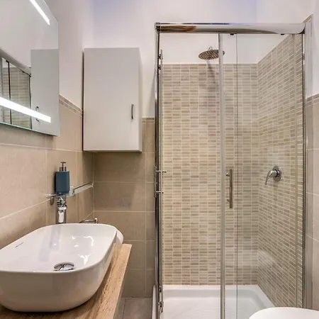 Appartamento Fontana Di Trevi Charming Cir 15280 *