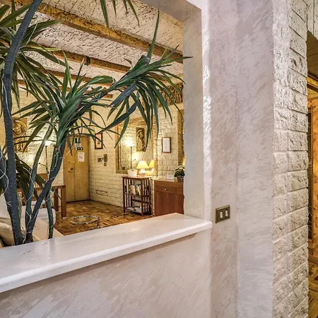 Fontana Di Trevi Charming Cir 15280 Roma