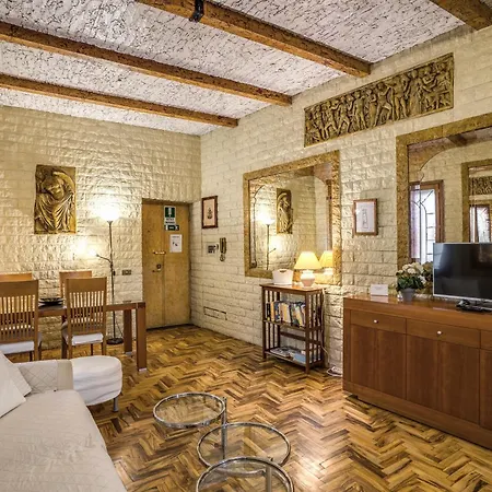 Appartamento Fontana Di Trevi Charming Cir 15280 Roma