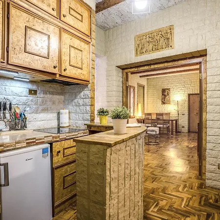 Appartamento Fontana Di Trevi Charming Cir 15280