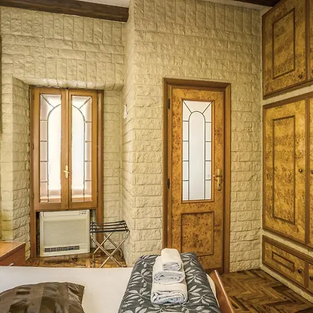 Fontana Di Trevi Charming Cir 15280